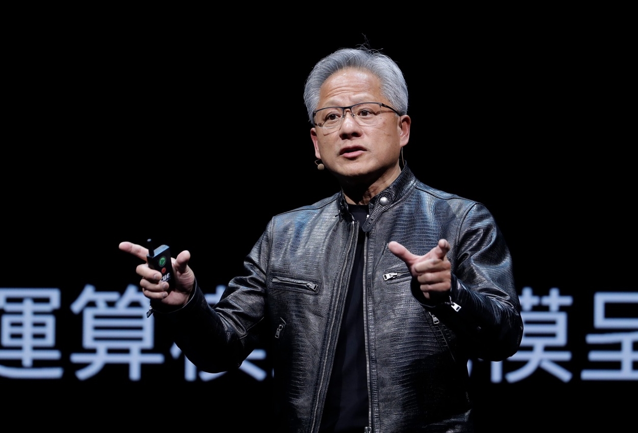 Глава NVIDIA Дженсен Хуанг назвал, кто реально потеряет работу из-за искусственного интеллекта — изображение 1