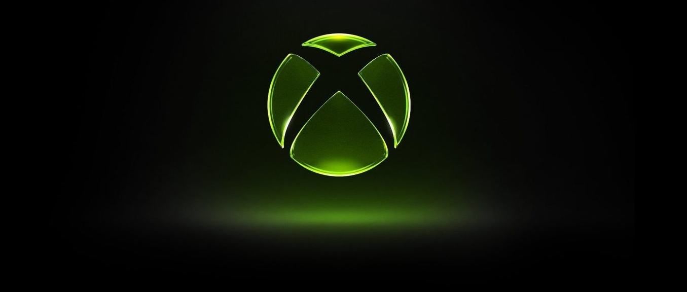 Логотип Xbox на фоне сообщений о сокращениях, реструктуризации и возможном закрытии игровых студий