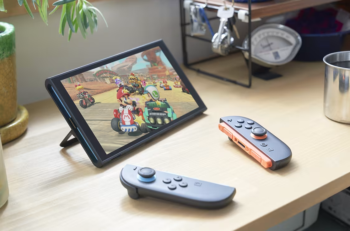 Nintendo Switch в портативном режиме с Mario Kart на экране — эксплойт для Switch и Switch 2 работает офлайн